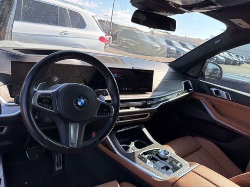 Used 2024 BMW X7 xDrive40i w/ Executive Package AWD/4WD image 5