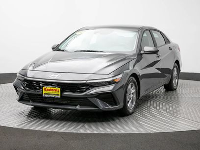Used 2024 Hyundai Elantra SE