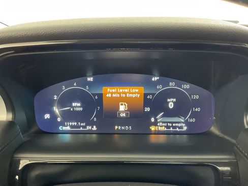 Used 2022 Lincoln Nautilus AWD w/ Premium Package image 26