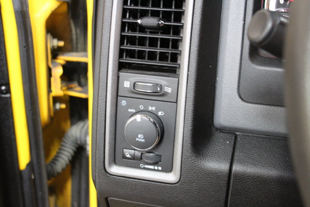 Used 2019 RAM 1500 Express w/ Wheel & Sound Group AWD/4WD image 15