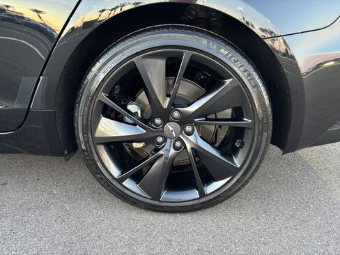 Used 2023 Genesis G70 2.0T w/ Sport Prestige Package image 26