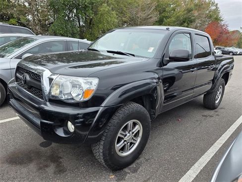 Used 2011 Toyota Tacoma PreRunner image 14