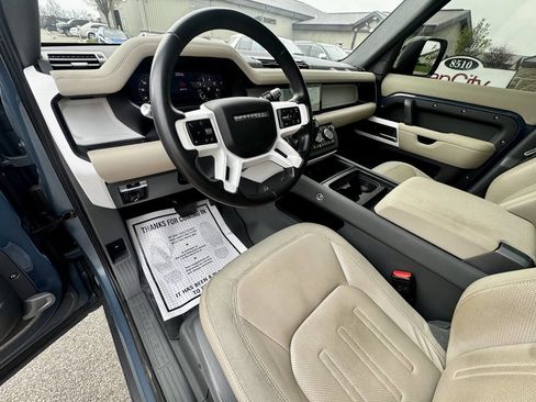 Used 2020 Land Rover Defender 110 SE image 16