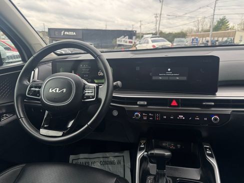 Used 2024 Kia Sorento S AWD/4WD image 16