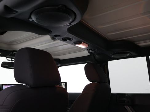 Used 2013 Jeep Wrangler Unlimited Sport AWD/4WD image 33