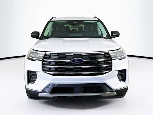 New 2026 Ford Explorer Active RWD image 7
