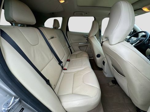 Used 2014 Volvo XC60 3.2 image 34