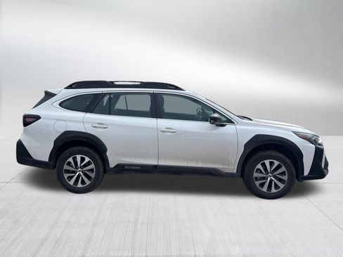 Certified 2025 Subaru Outback image 6