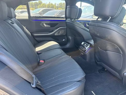 Used 2023 Mercedes-Benz S 500 4MATIC image 7