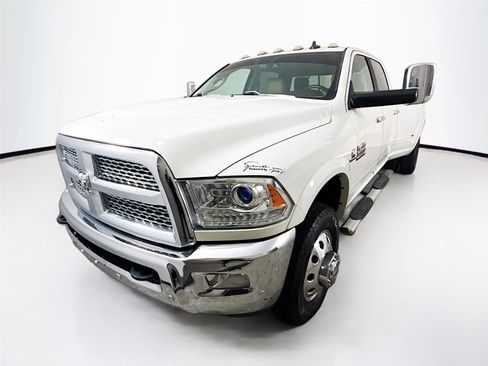 Used 2017 RAM 3500 Laramie image 3