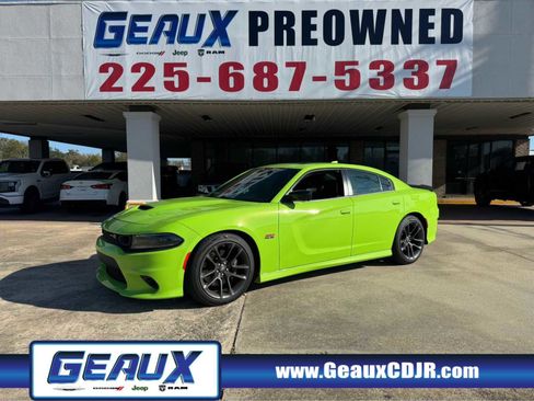 Used 2023 Dodge Charger Scat Pack w/ Navigation & Travel Group image 1