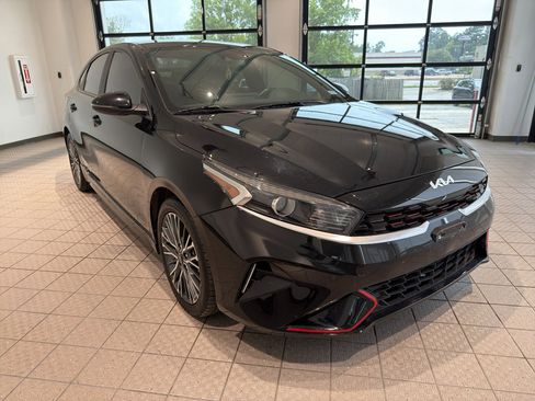 Used 2023 Kia Forte GT-Line FWD image 7