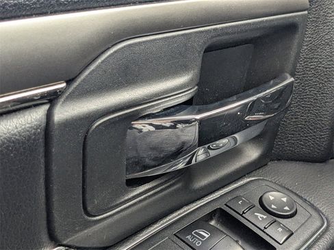 Used 2013 RAM 1500 R/T w/ Comfort Group image 42