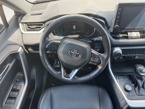 Used 2022 Toyota RAV4 XSE w/ XSE Grade Weather Package AWD/4WD image 12