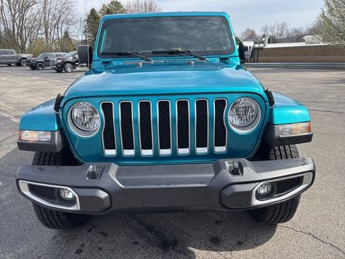Used 2020 Jeep Wrangler Unlimited Sahara image 2