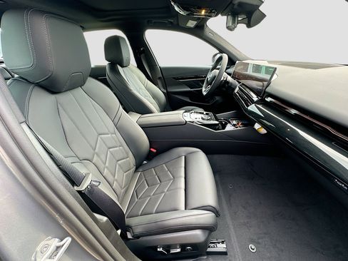 New 2026 BMW 530i w/ M Sport Package RWD image 20