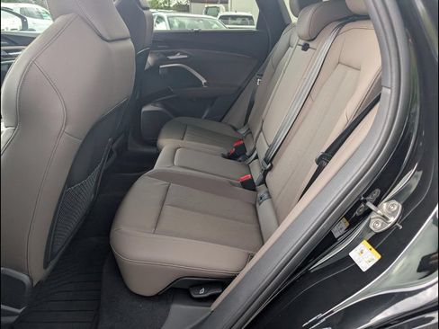 Certified 2025 Audi Q5 Premium Plus AWD/4WD image 8