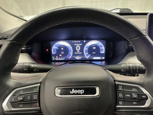 Used 2022 Jeep Compass Limited w/ Elite Group AWD/4WD image 13