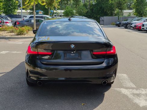 Used 2019 BMW 330i xDrive Sedan w/ Premium Package AWD/4WD image 4