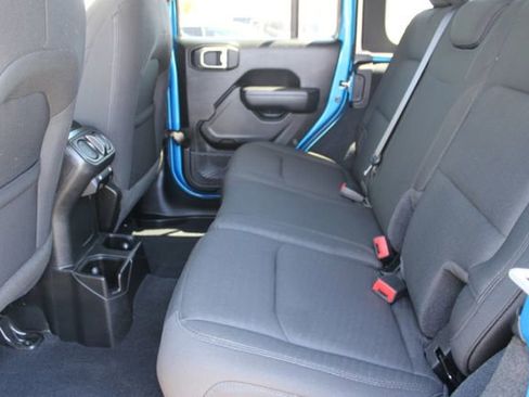 Used 2022 Jeep Wrangler Unlimited Sport AWD/4WD image 35