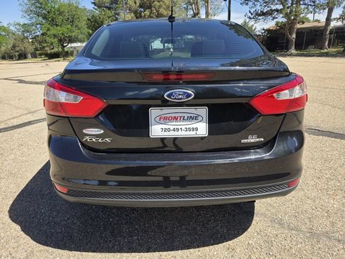 Used 2013 Ford Focus SE FWD image 4