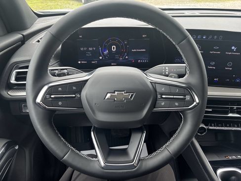 New 2026 Chevrolet Traverse LT w/ Midnight/Sport Edition AWD/4WD image 17