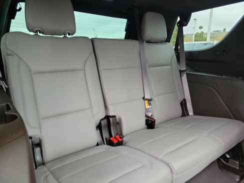 Used 2025 Chevrolet Tahoe Z71 AWD/4WD image 22