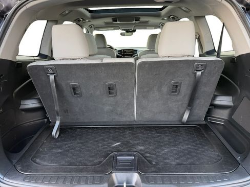 Used 2021 Honda Pilot Elite image 4