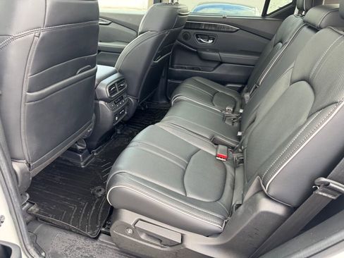 Used 2023 Honda Pilot Elite image 15
