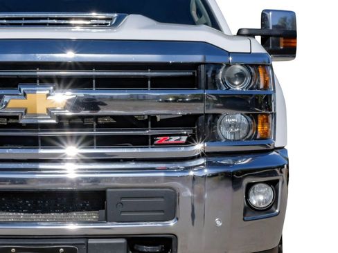 Used 2018 Chevrolet Silverado 2500 LTZ w/ Duramax Plus Package image 51