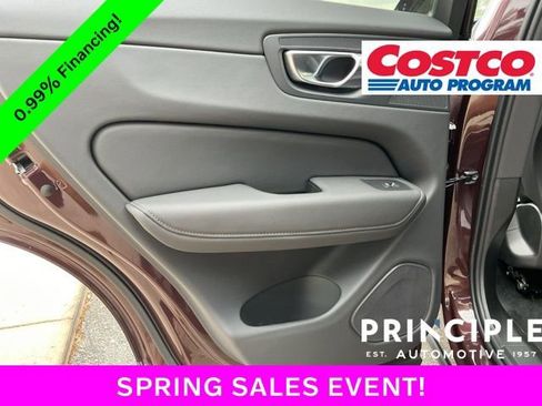 New 2026 Volvo XC60 T8 Plus w/ Protection Package Premier AWD/4WD image 32