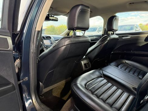 Used 2020 Ford Fusion SEL FWD image 42