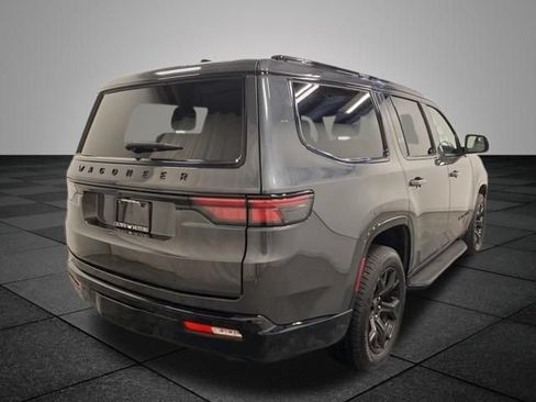 Used 2024 Jeep Wagoneer Series II AWD/4WD image 6