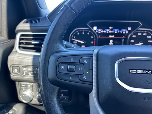 Used 2021 GMC Yukon Denali w/ Denali Premium Package AWD/4WD image 17