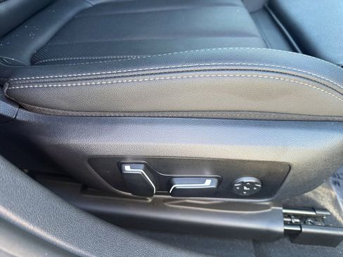 Used 2024 BMW i4 eDrive35 w/ Convenience Package image 26