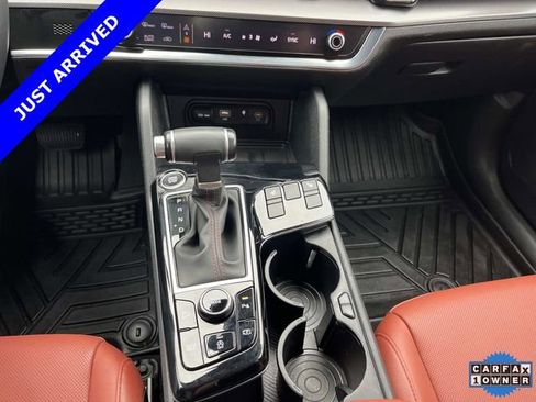 Used 2024 Kia Sportage SX image 35