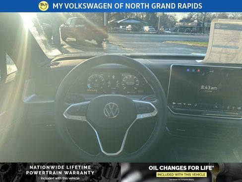 New 2026 Volkswagen Tiguan SE image 16