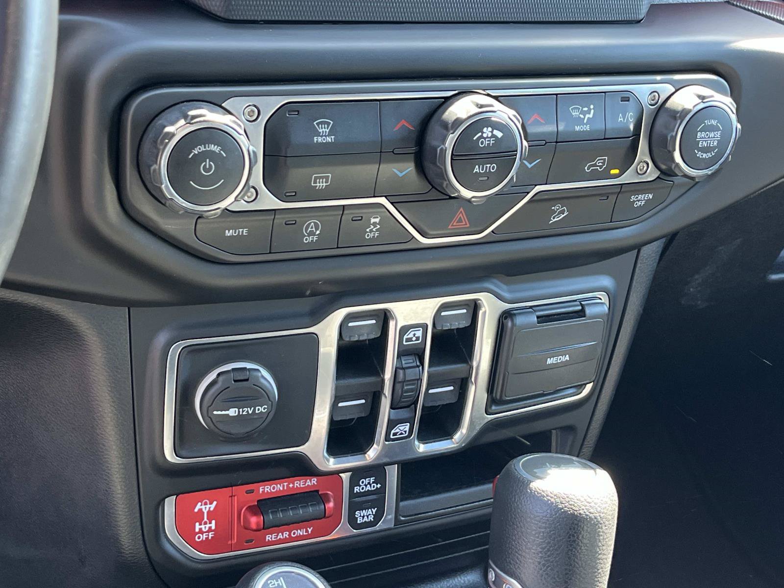 Used 2021 Jeep Wrangler Unlimited Rubicon AWD/4WD image 30