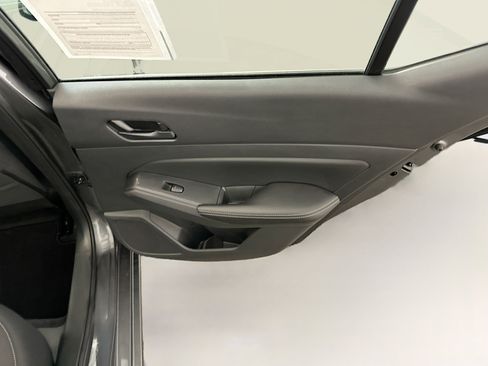 Used 2025 Nissan Altima 2.5 SV FWD image 30