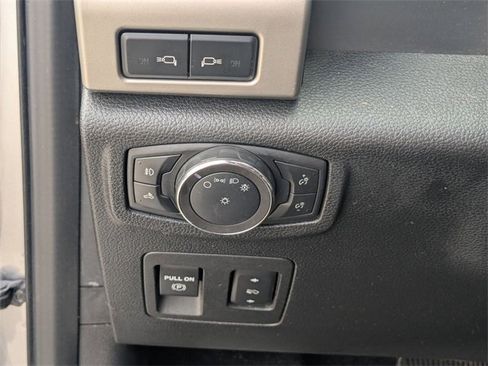 Used 2020 Ford F150 Lariat w/ Equipment Group 502A Luxury image 14