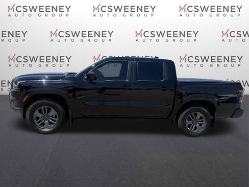 Used 2025 Nissan Frontier SV image 2