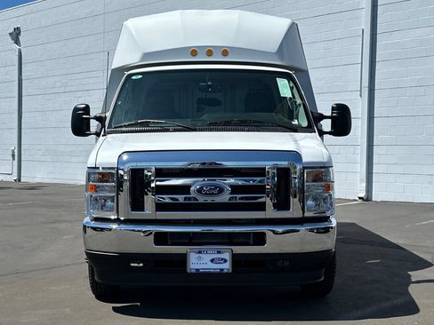 New 2025 Ford E-350 and Econoline 350 Super Duty w/ Power Equipment Group RWD image 5