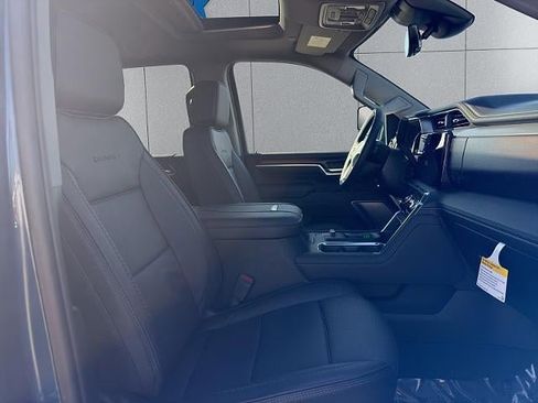 New 2026 GMC Sierra 2500 Denali w/ Denali Reserve Package image 17