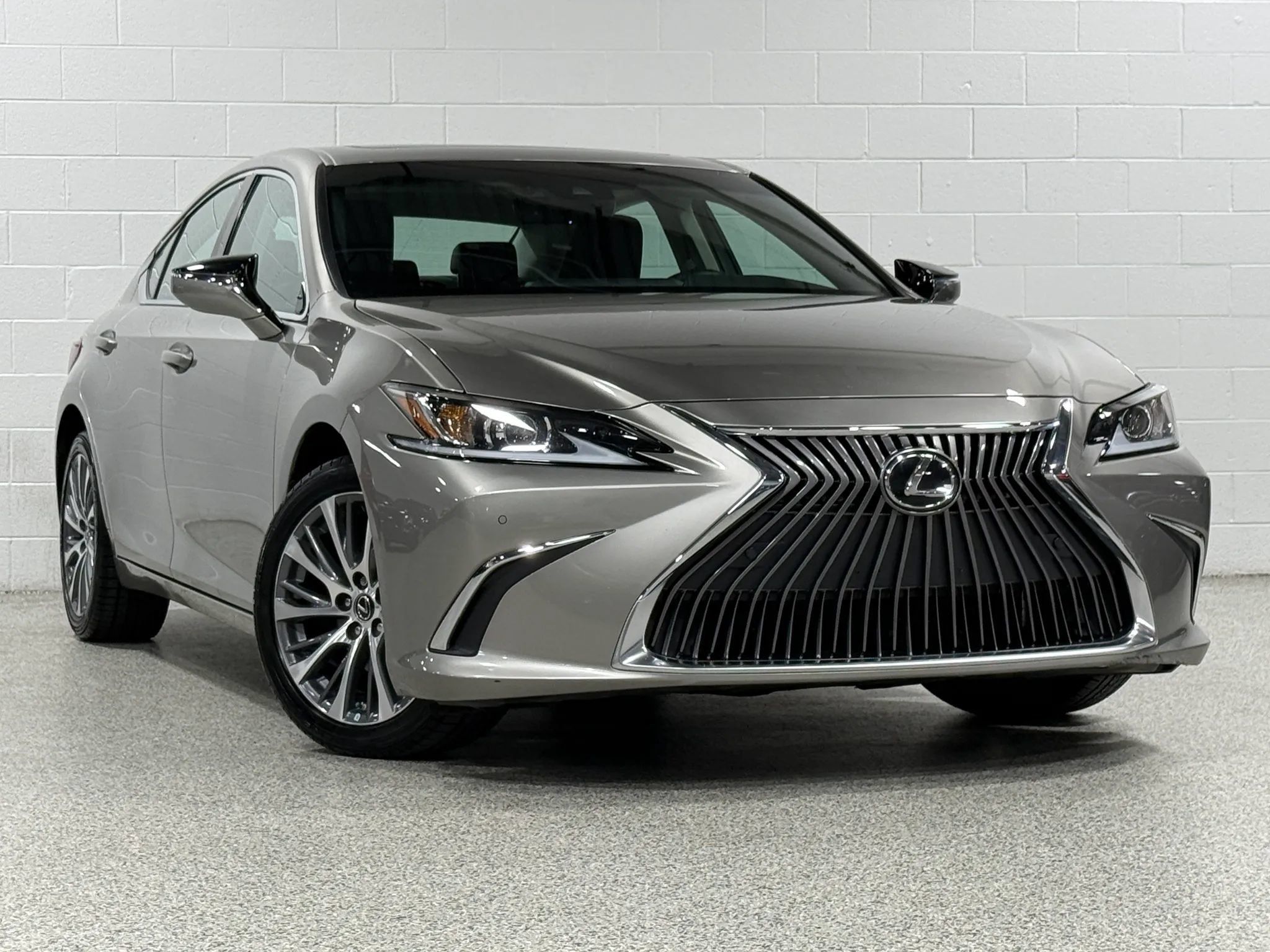 Used 2021 Lexus ES 250 w/ Premium Package AWD/4WD image 4