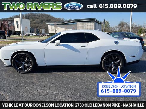 Used 2018 Dodge Challenger SXT Plus image 5