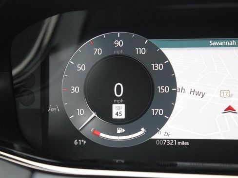 Certified 2025 Land Rover Range Rover Evoque Dynamic SE image 21