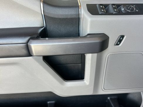 Used 2019 Ford F250 XLT AWD/4WD image 11