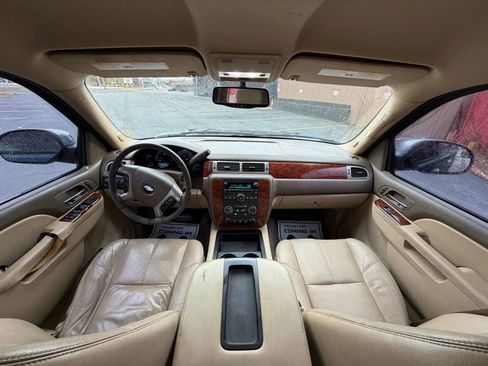 Used 2012 Chevrolet Avalanche LT w/ All-Star Edition image 8