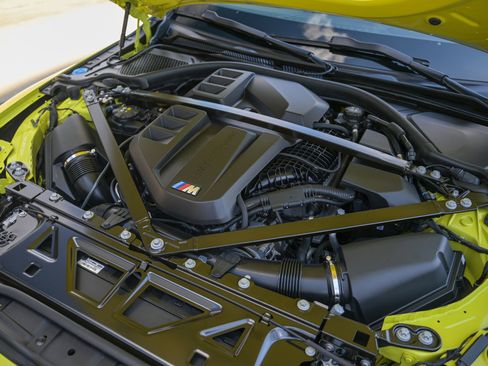 Used 2025 BMW M4 xDrive Competition AWD/4WD image 3