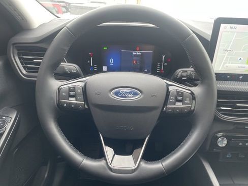 Used 2023 Ford Escape SE w/ Class II Trailer Tow Package image 20